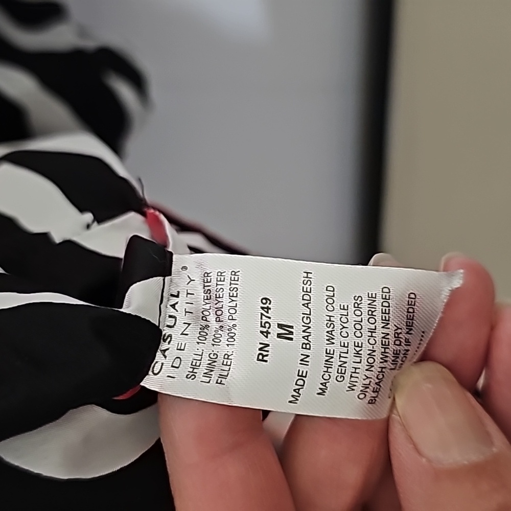 Reversible Lightweight Vest - Picture 7 of 9